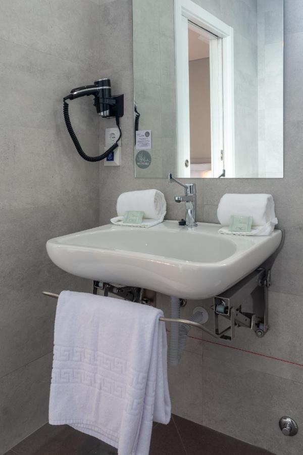 פארדס Meu Hotel Porto Gandra מראה חיצוני תמונה